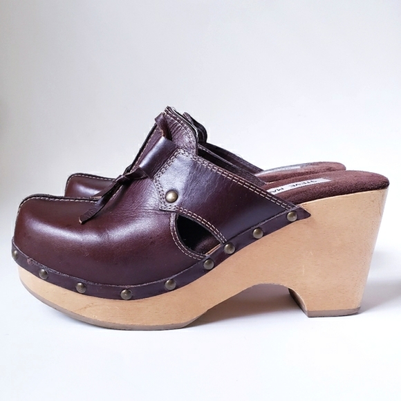 Steve Madden Shoes - Steve Madden Brown Leather Slip-on Clogs